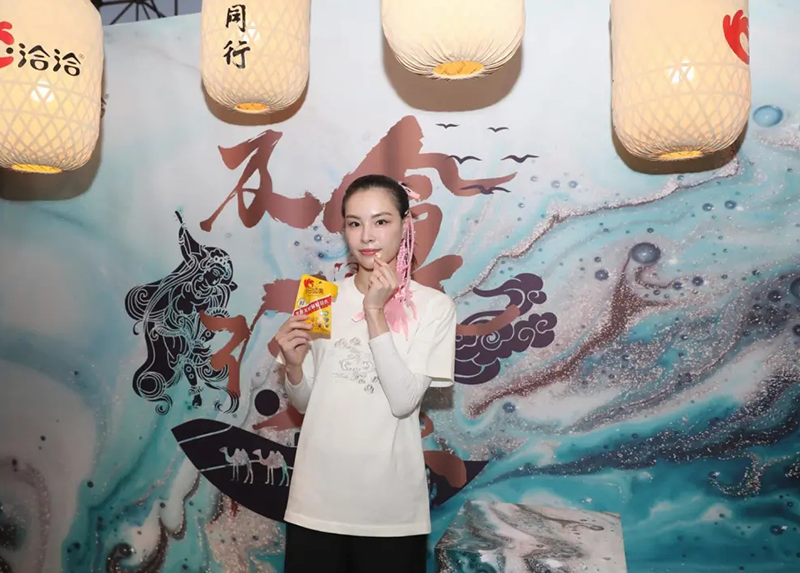 J9九游会老哥俱乐部×李宁及食行乐手提包
